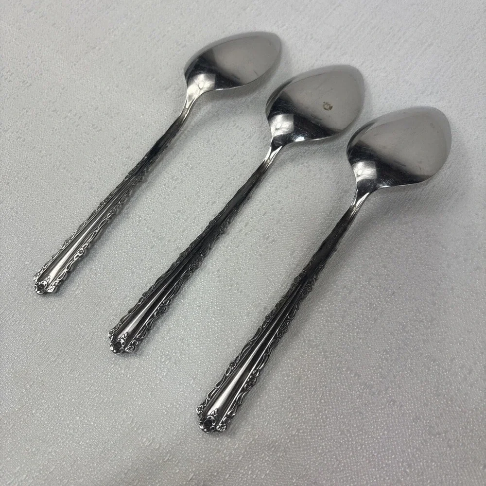 Oneida CHERIE Soup Spoon 6 3/4